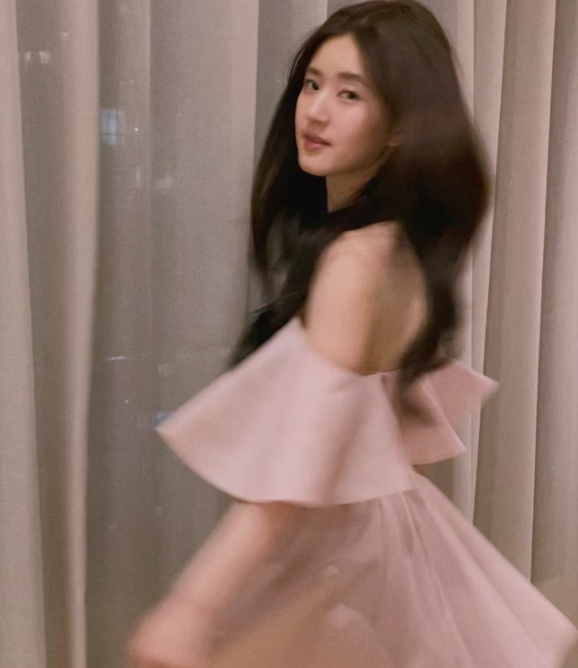 晚霞照在你身上，就是光与温柔的相遇