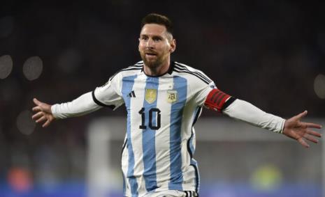 8 球 4 助梅西不敌 0 球 0 助中场！阿媒痛批 FIFA：不给梅西金球是足