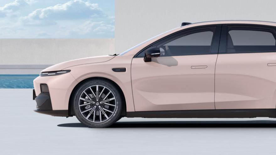 ​高質量智能轿車