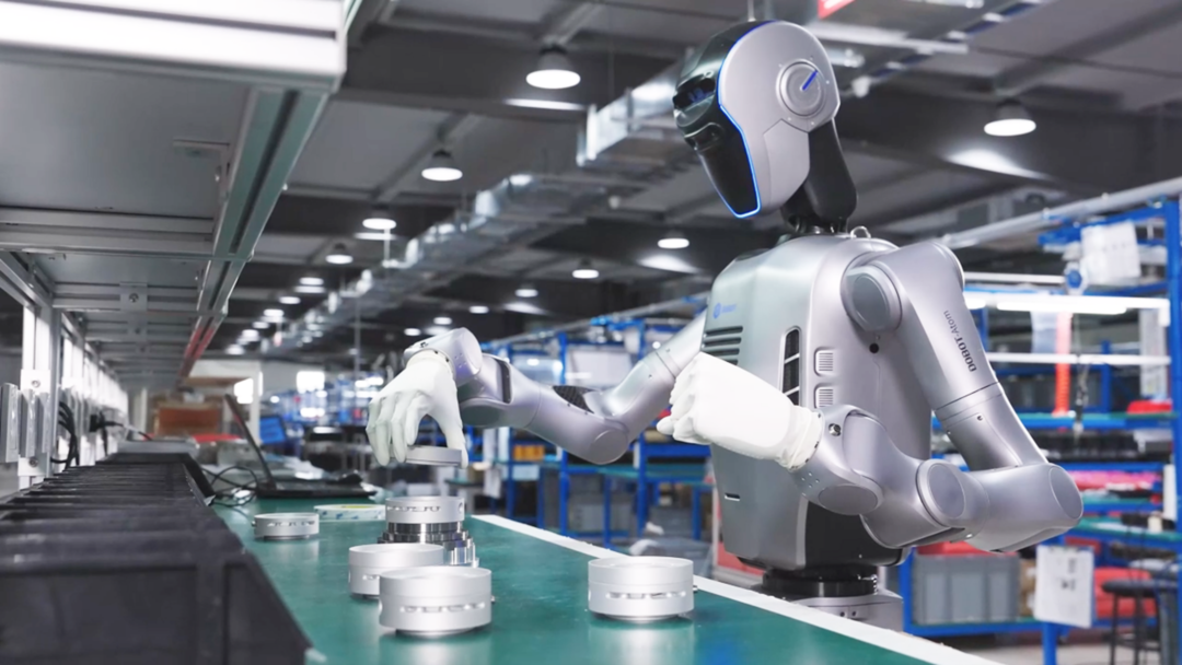 从商业前线到生产一线 解码越疆人形机器人如何精准“适配”