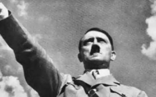 美国FBI揭秘希特勒死亡真相：希特勒根本没有死，全世界都被骗了，他躲在巴西活到了100岁…