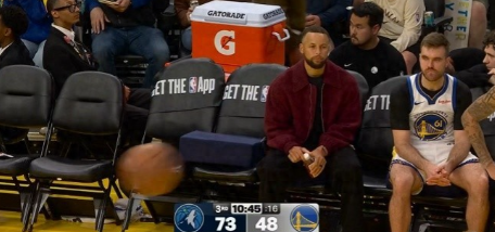 勇士与森林狼的比赛进行到第四节，勇士官宣波斯特左脚踝扭伤退赛！

波斯特是今天勇