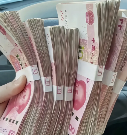 普通人真的一年连10万都挣不到吗？网上随随便便就是家产百万，一年整个五十来万，一