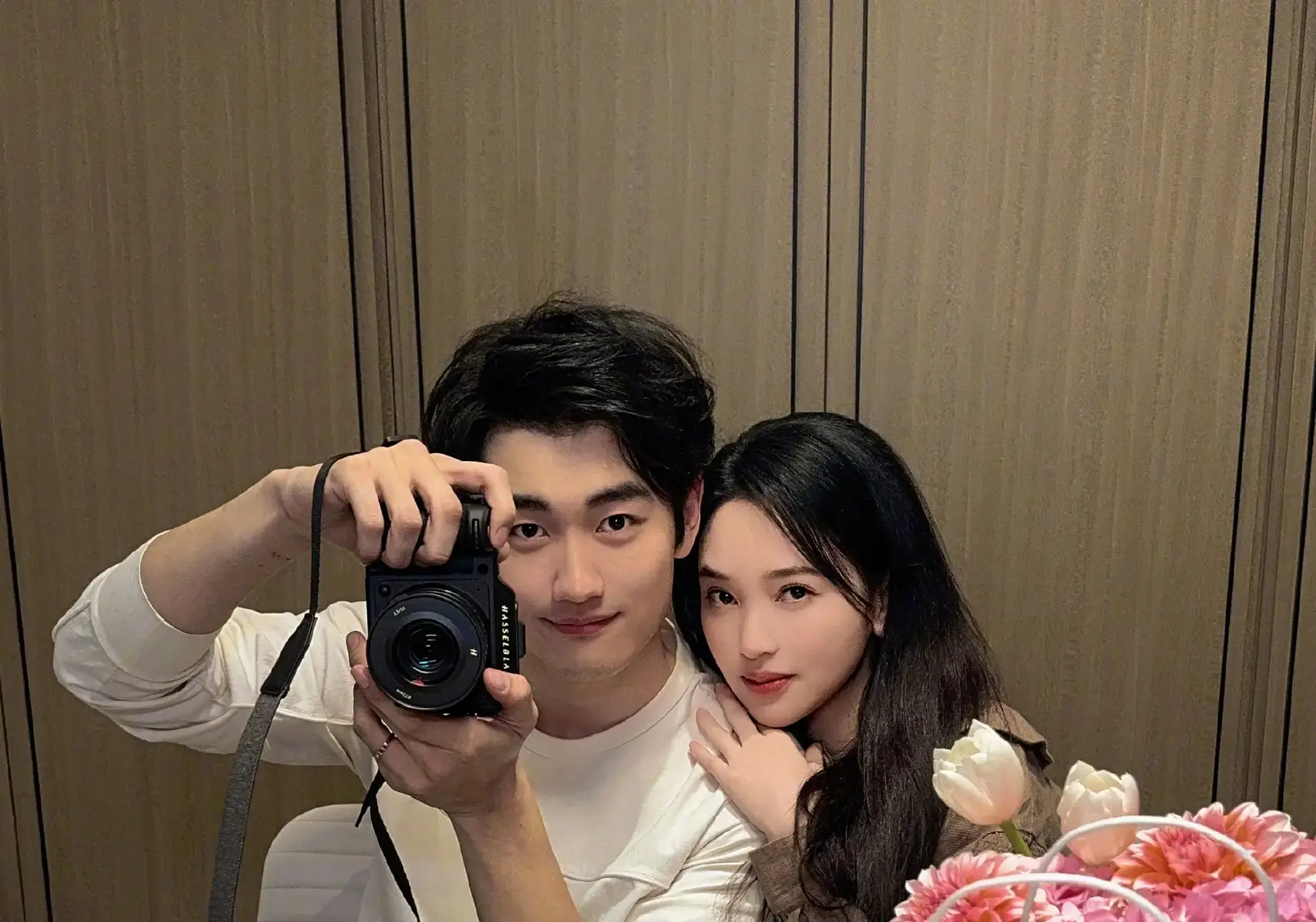 金莎提想吃蛋糕心愿成真 孙丞潇从画电子蛋糕到光速投喂甜度拉满