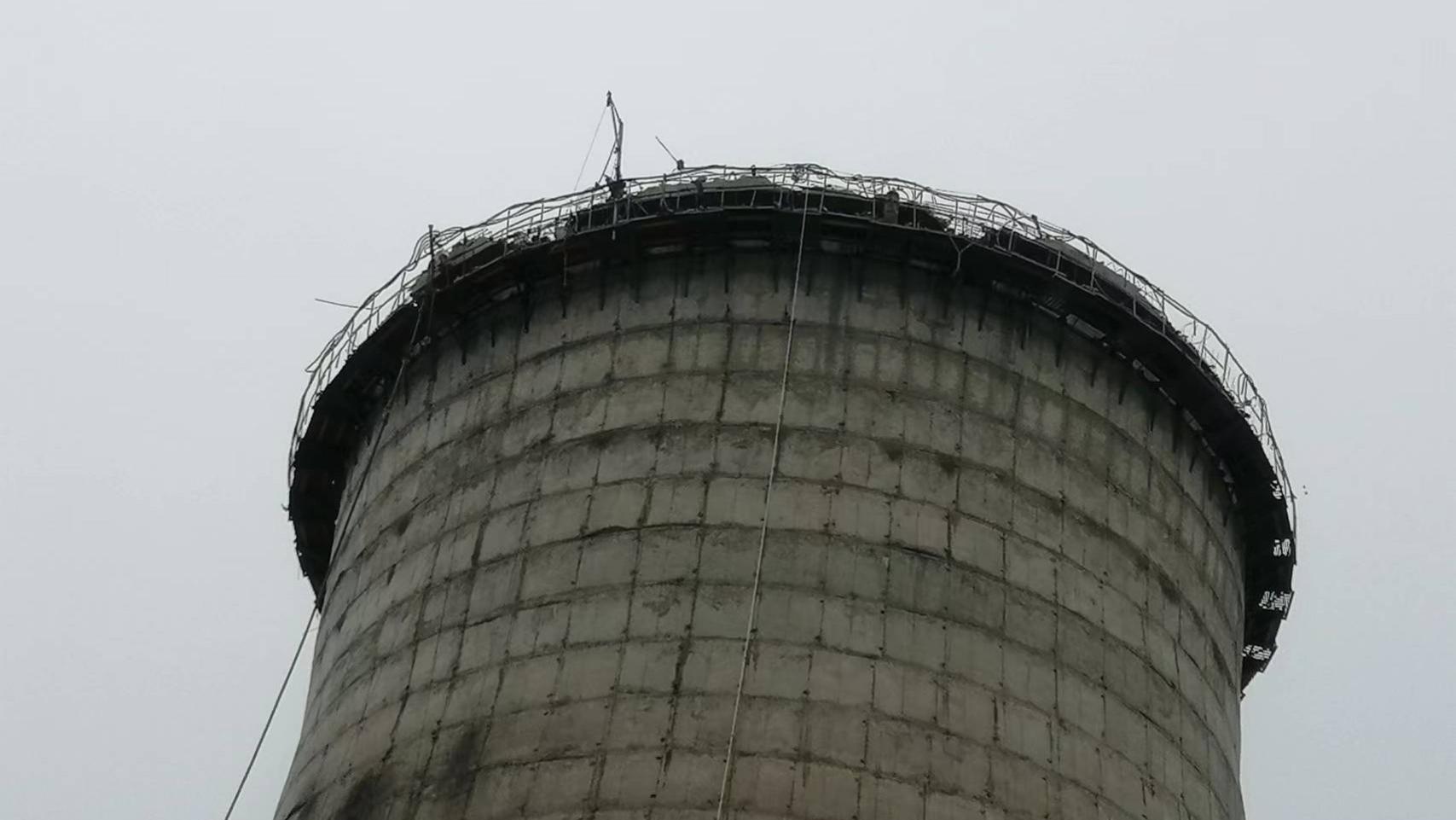 冷却塔拆除工程圆满竣工 精准拆除冷却塔