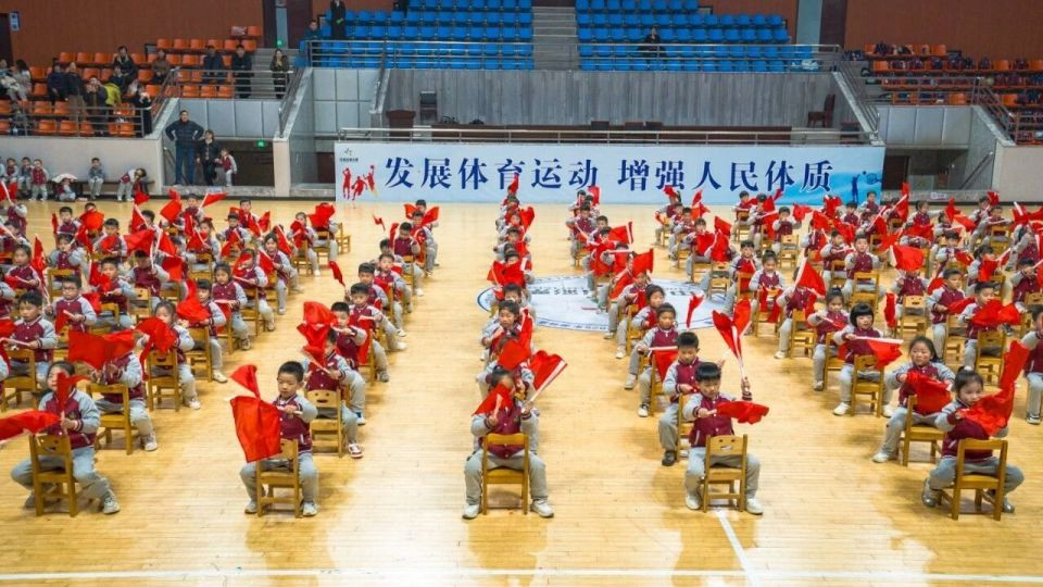 万婴城东幼儿园第五届体操节精彩回顾：萌娃齐律动，快乐嗨翻天