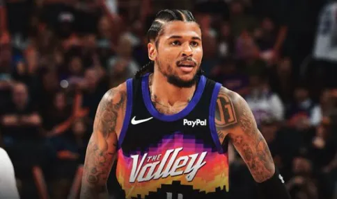 NBA常规赛太阳主场对阵爵士的比赛已经结束。全场战罢，太阳以134-109战胜爵