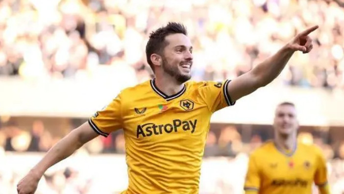 进球大战，曼城收获平局，继续领跑！