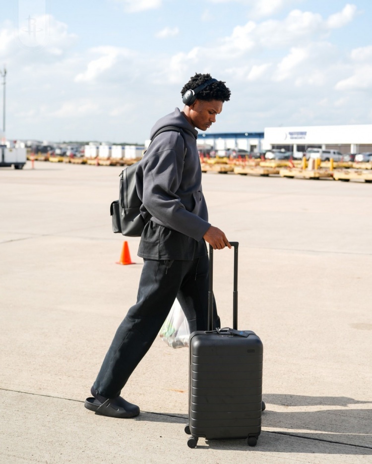 看起来火箭队兵强马壮，可以有很多球员供乌度卡差遣。不过，现在火箭队更多的会使用他