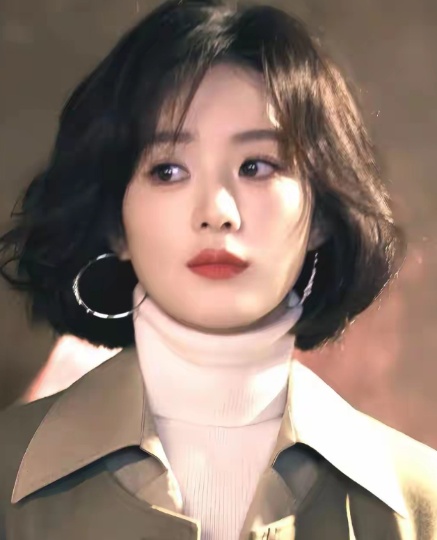 刚刚看到有人说内娱咖位最大的女演员是孙俪
其他的几位，比如刘亦菲、杨紫、赵丽颖，