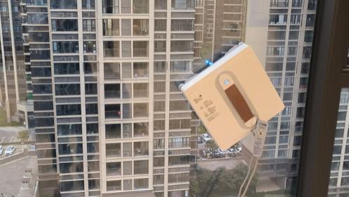 全自动擦窗机器人实用吗？高品质擦玻璃机器人品牌排行榜前十名推荐，高效清洁不留痕