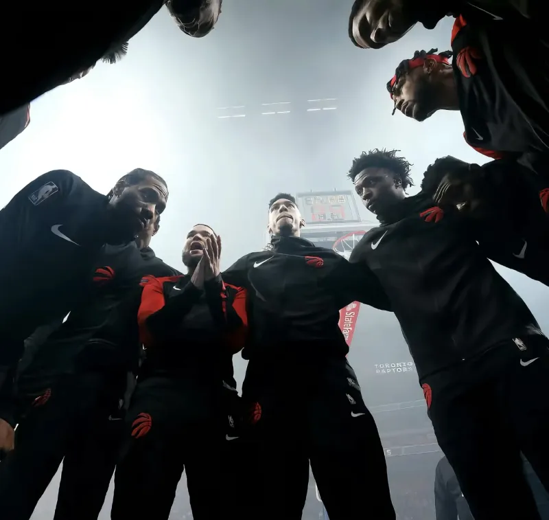 真觉得快船这赛季有戏

大洛就是小加，柯林斯就是西卡一样的万金油四号位，加兰和洛