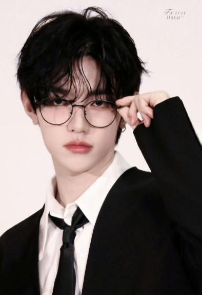 粉章昊太爽了！韩团选秀首个中国C位的开挂之路，藏着日夜苦练的坚持与破局偏见的勇气