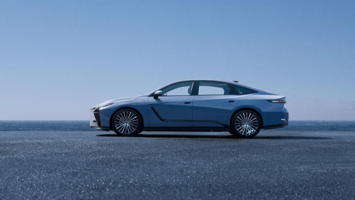 雷克萨斯憋大招，全新一代ES如何定义新时代豪华？