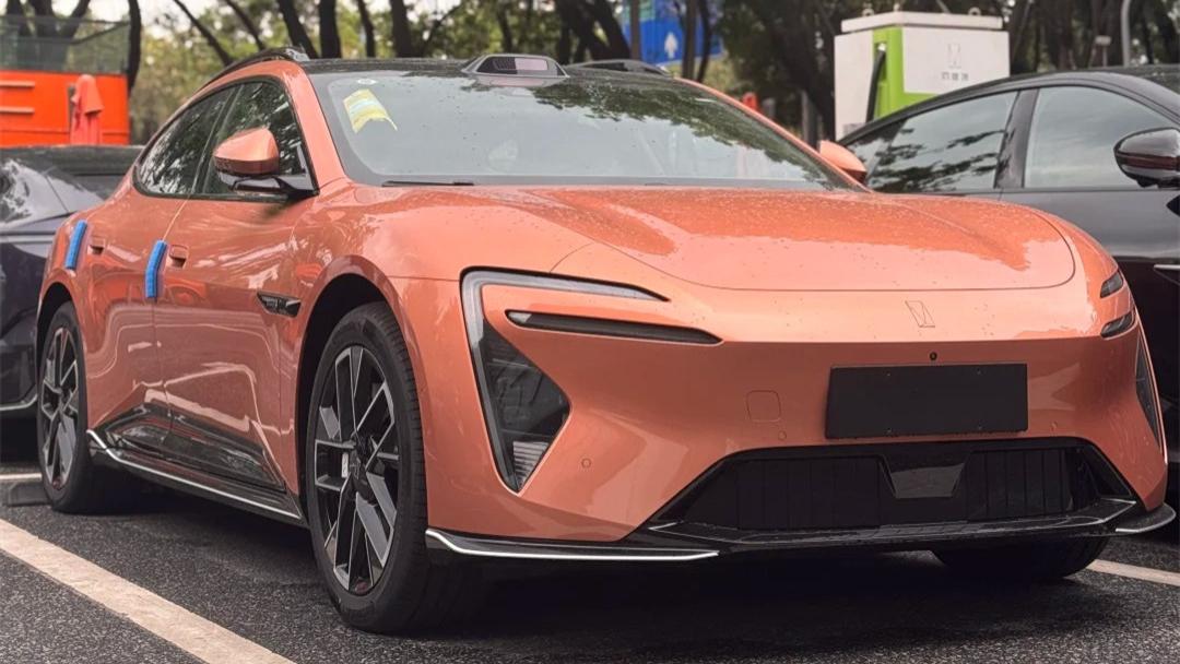 阿维塔06T实车到店，外观确实好看