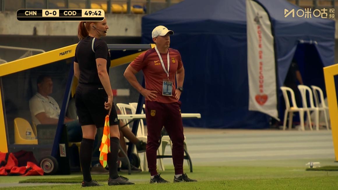 0-3！U19国足土伦杯第二轮以0射门完败，解说员：对手11个奥斯卡