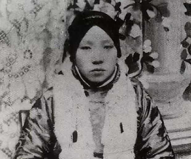 蒋介石发妻毛福梅，被迫和独子分离十几年