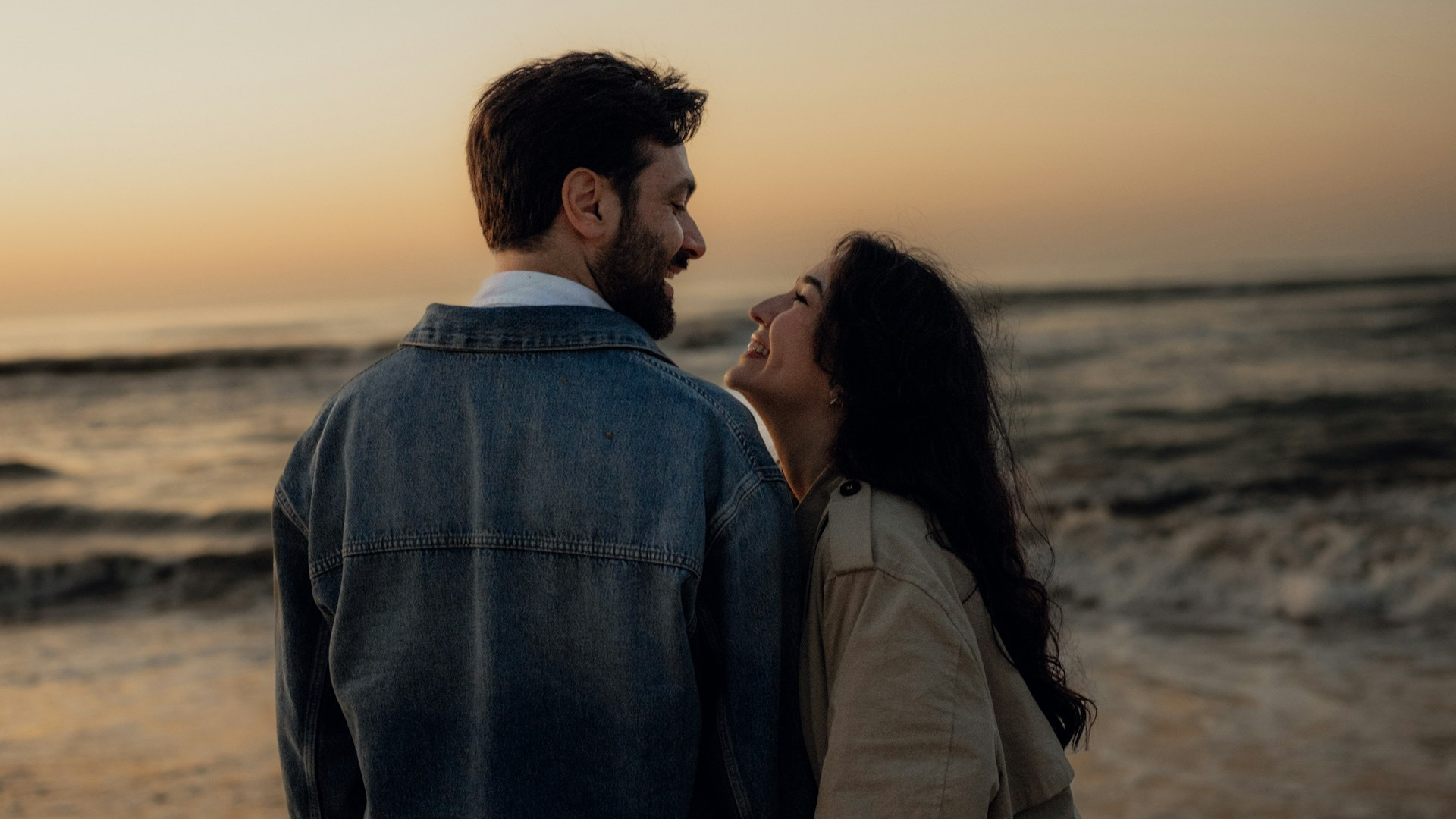 40岁工程师的深夜自白：比“快”更让我崩溃的是疏离