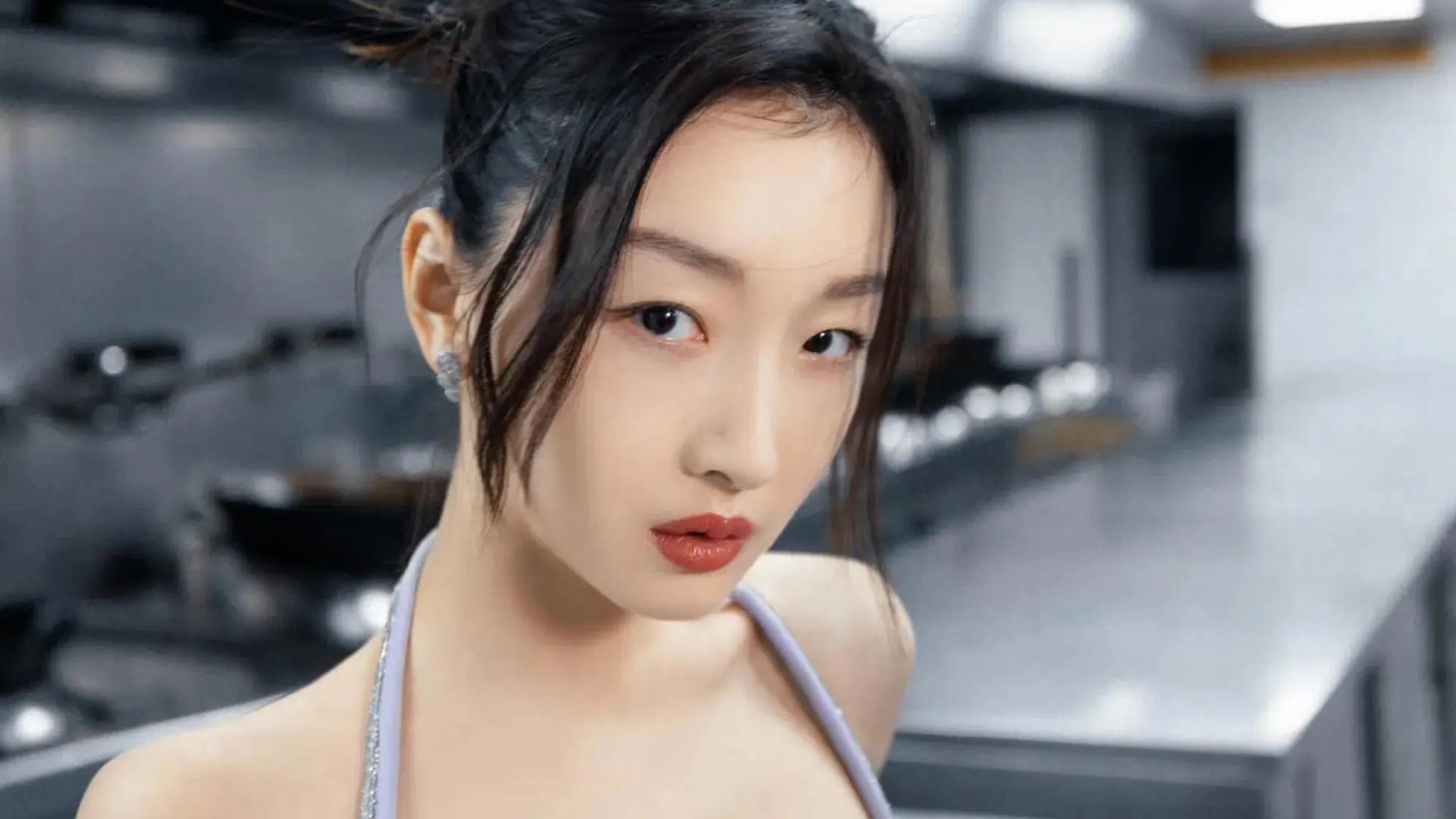 反差感拉满！周冬雨上花少，吴君如控场殷桃松弛，这阵容太绝了