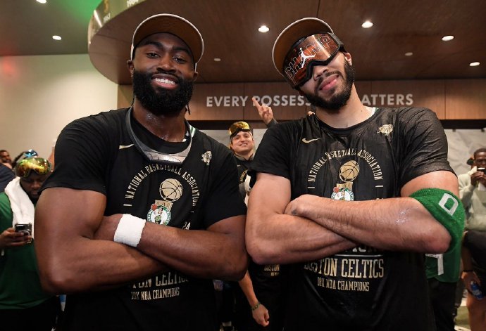 凯尔特人133-101轻取雄鹿

双探花三节打卡，塔图姆23分11篮板9助攻3抢