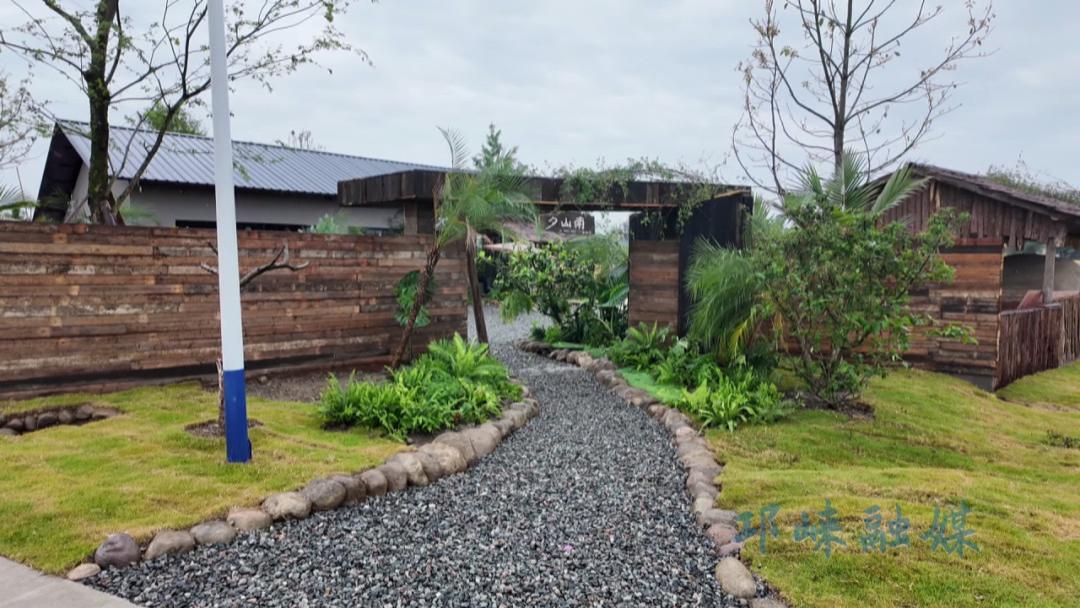 工业风撞进金色麦浪，邛崃桑园窑烤新业态即将亮相