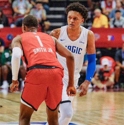 火箭队今天战胜了奥兰多魔术队。本场比赛我们看到火箭队上半场表现一般，他们的手感不