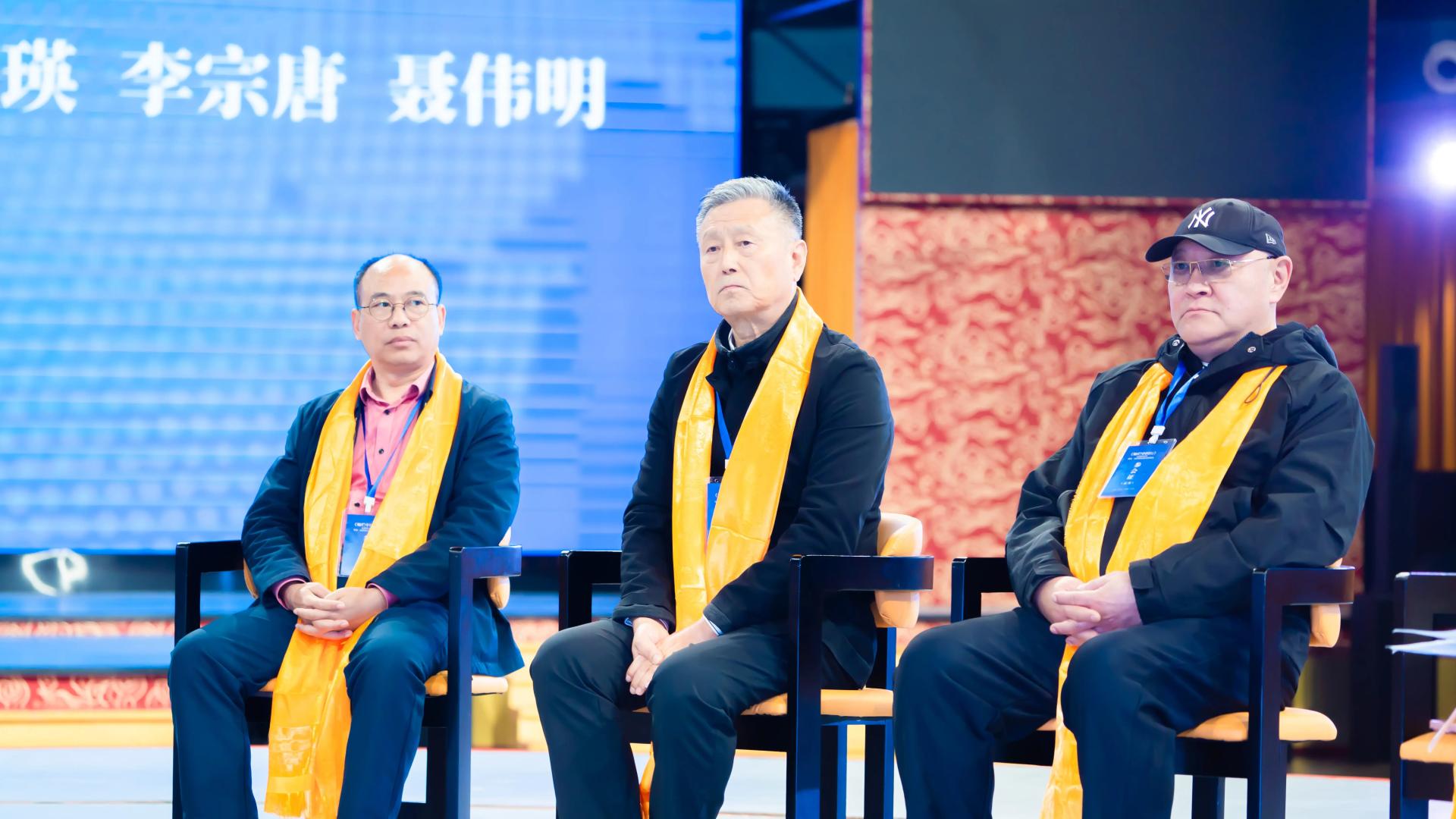 破偏见之雾，赴电竞之约 ——硅基时代，重新读懂电竞的正向力量
