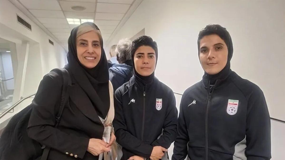 大反转！获澳洲庇护后，伊朗女足3人放弃定居决定回国，原因曝光