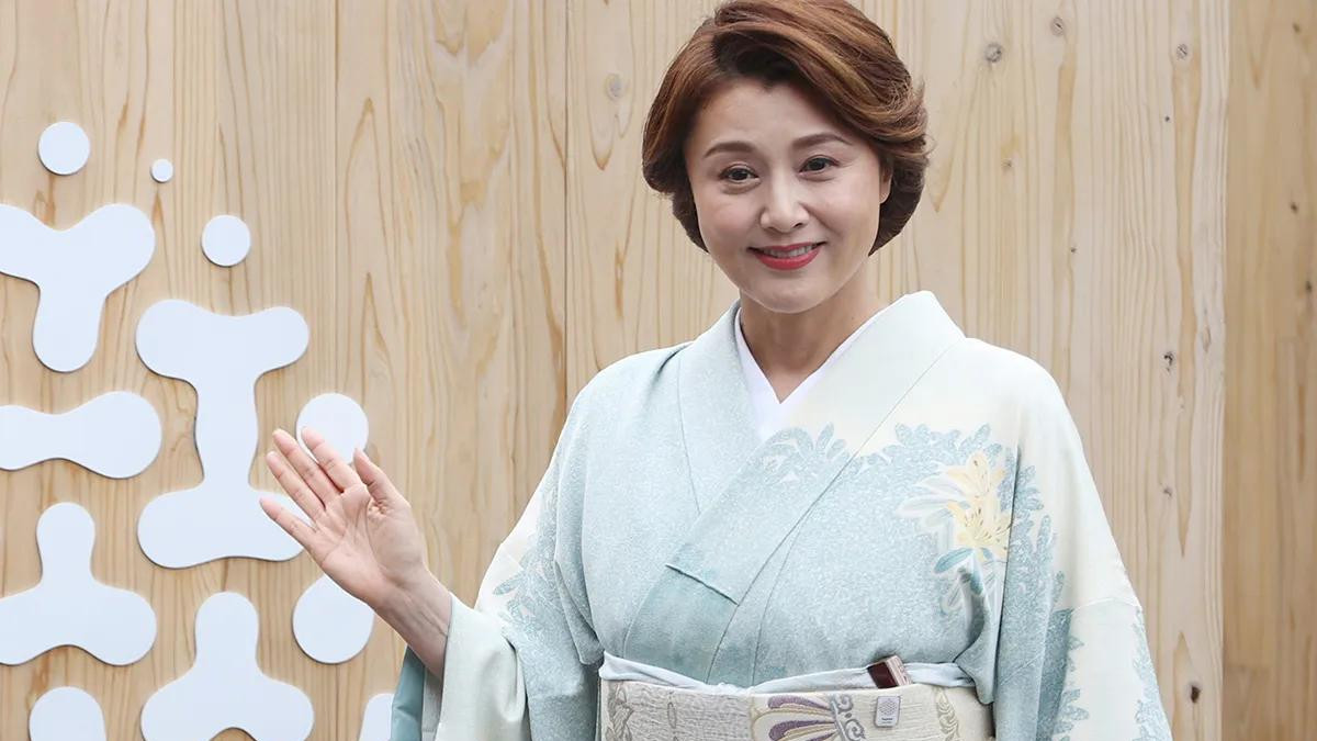 藤原纪香：从争议儿媳到梨园贤妻，十年默默付出终逆转口碑