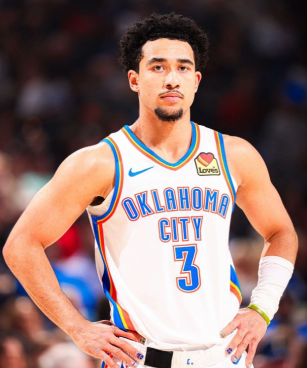 为什么麦凯恩在雷霆比在76人打的都好，按理说雷霆人才济济出手权应该变少

我记得