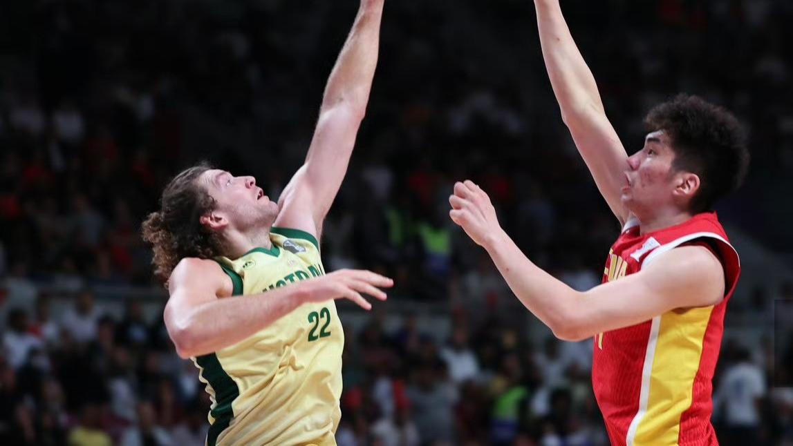 中日男篮大战最新消息，余嘉豪跟球队会合，日本队公布备战动态