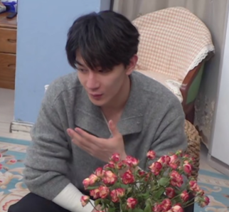 夏之光我以后能组成家庭那这个女生一定是我非常爱的人
所以我的老婆会摆在孩子前面，