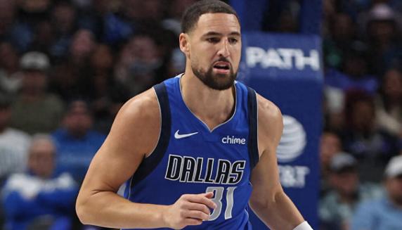 问下克莱球迷

下赛季希望克莱留在独行侠陪着弗拉格成长，还是克莱买断回勇士？明年