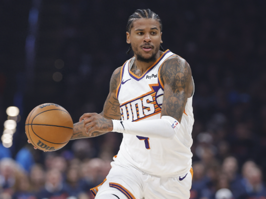 NBA季后赛太阳vs雷霆，护林员不会喷布克一句，雷霆都是用双人夹击，根本没有一对