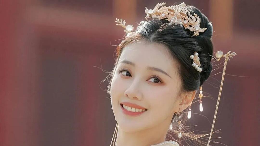 七律·玉壶冰心映双影