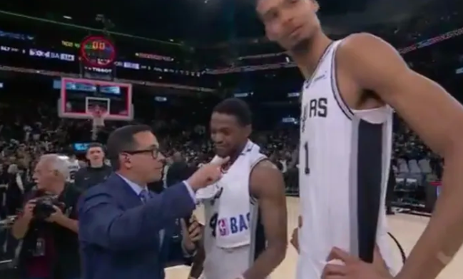 NBA季后赛西部首轮G5马刺（4）114-95（1）战胜开拓者，晋级半决赛。
被