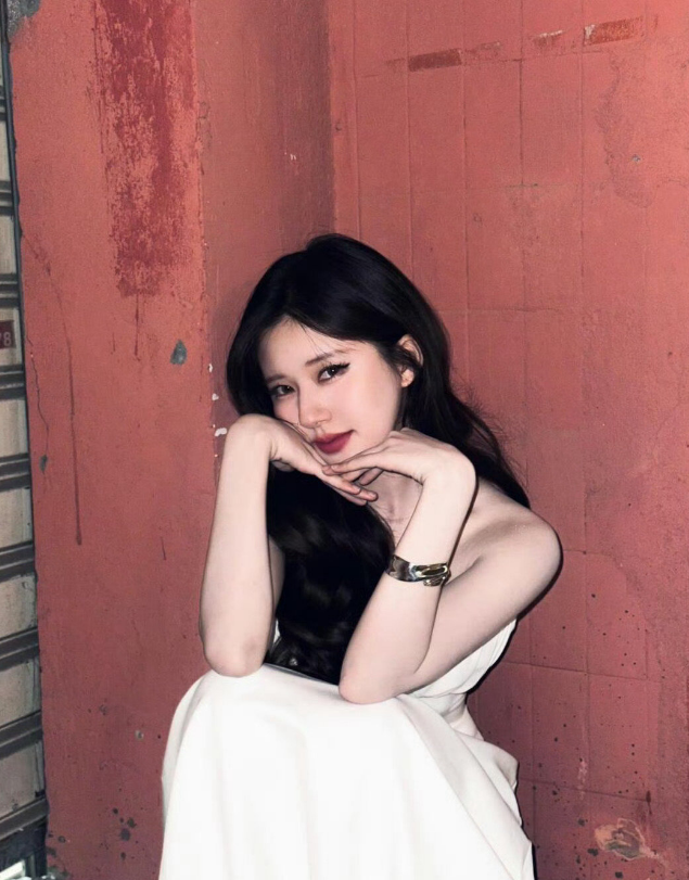 浓妆的露思依旧是好看的，太美了