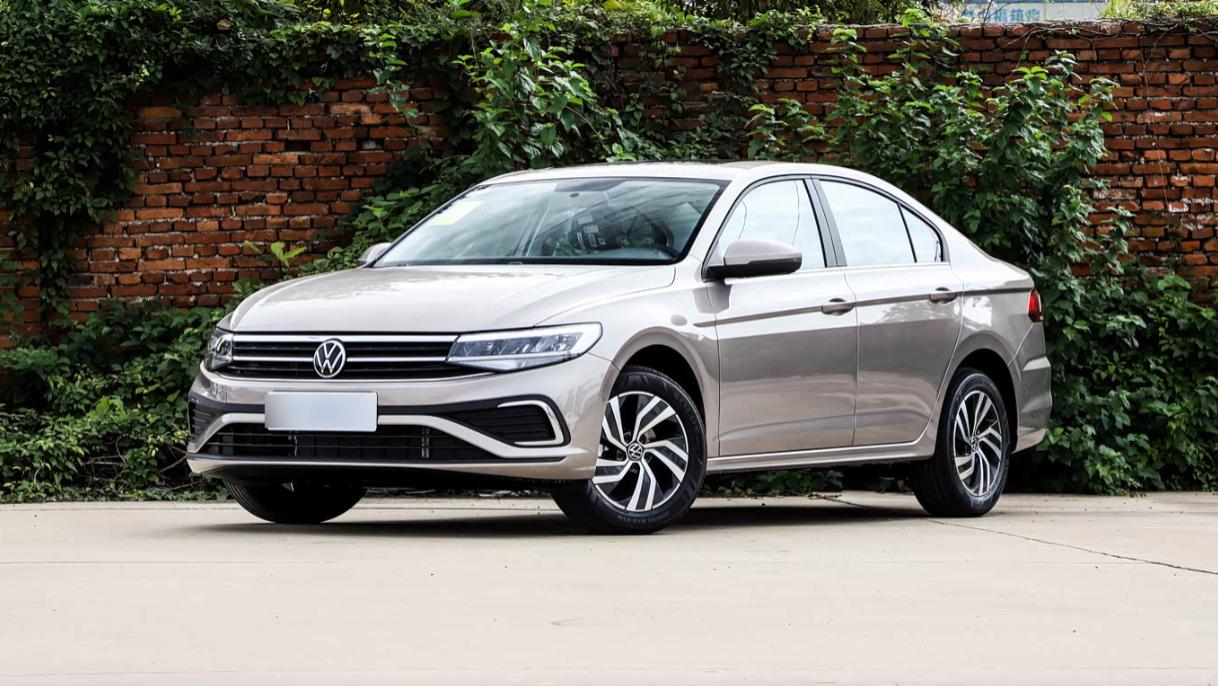 德系A级车价格下探！大众宝来直降3万，跌破9万区间