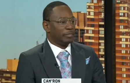 说唱歌手Cam'ron在ESPN的节目中表示：如果尼克斯在客场连赢两场后最终输掉