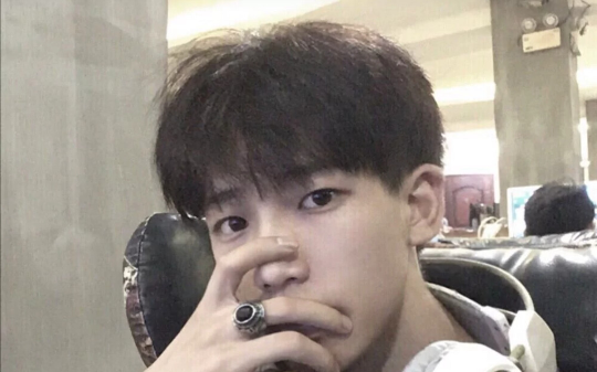 我老板要把我裁了，我气笑了，打开了三个月前一直没回的猎头消息