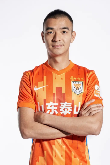 山东泰山客战青岛海牛，阴谋论甚喧！
泰山队如果赢球，有人会说争冠无望，保级无忧的