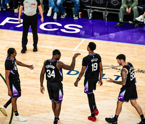 科迪真打出来

不容易啊，想当初选他的球探都被开了，真是千古奇冤了