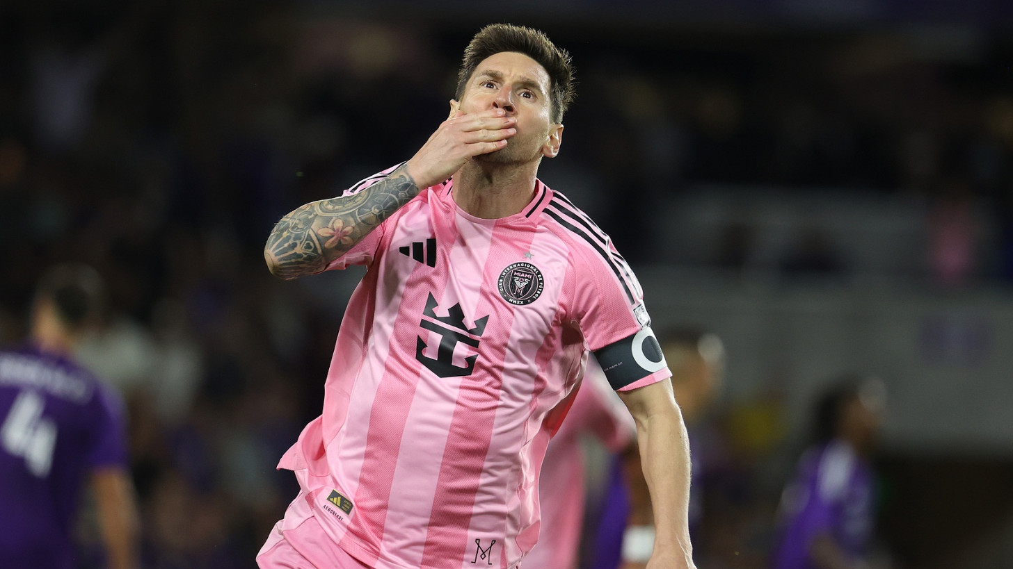 让二追四！梅西双响，迈阿密国际4-2逆转奥兰多城，迈阿密国际斩获新赛季首胜！