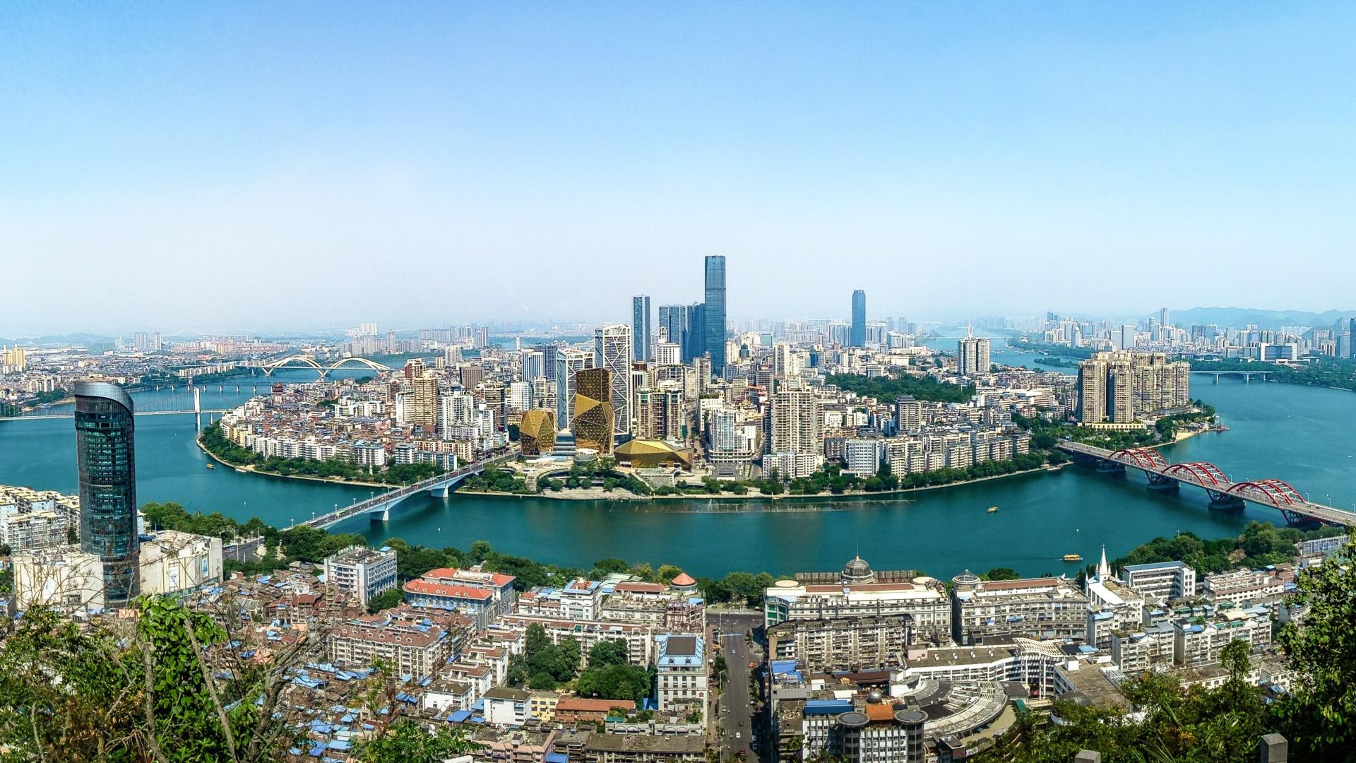 要想柳州旅游不踩坑，就避开拥挤的网红店，街头巷尾藏着不用排队的美味