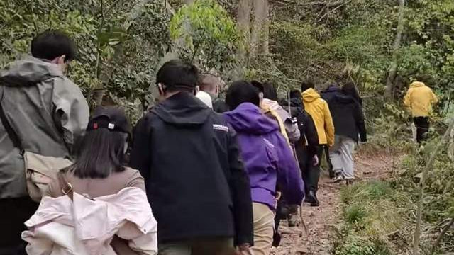 户外出游前几天，唯品会让我省下上千块装备钱