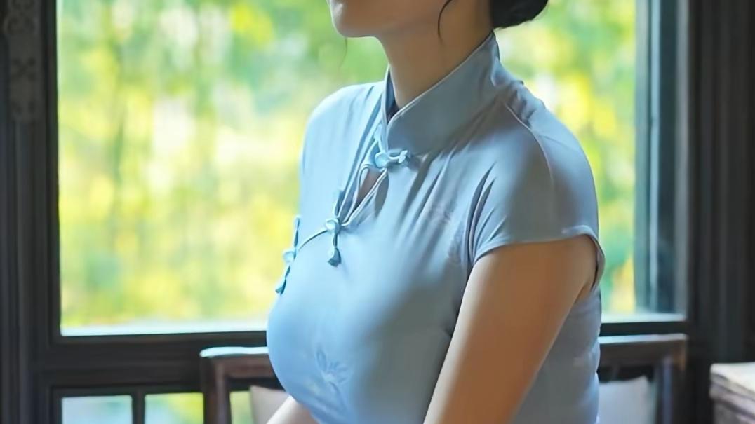 新中式旗袍凭何持续出圈？