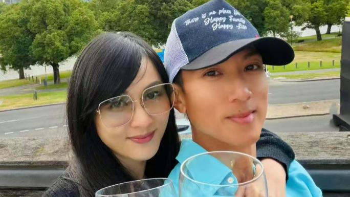 从“王子”到“文莱人”：吴尊的自黑式幽默与松弛感