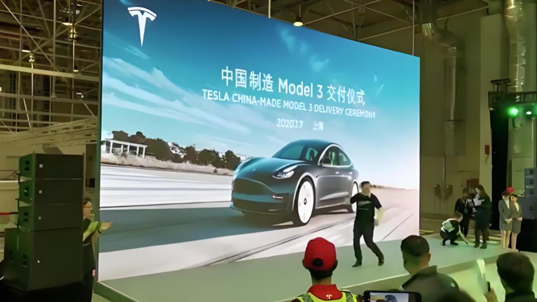 万钢的十四载棋局：一条鲶鱼搅活中国新能源汽车整盘棋