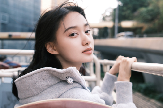 夏梦的松弛感游客照，状态如何？