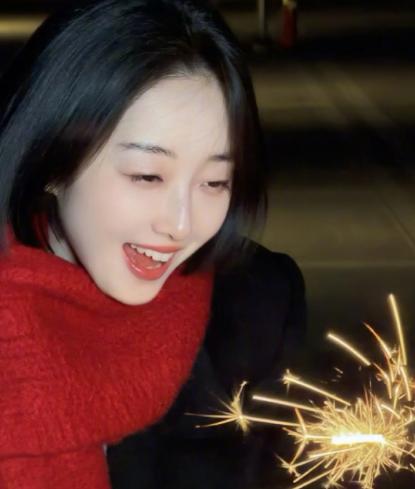 蒋梦婕的春晚小碎片，这感觉如何？